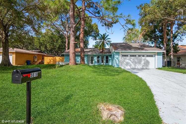 5618 Creekwood Dr Sarasota, FL 34233