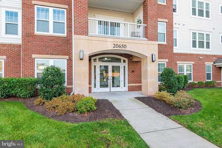 20650 Hope Spring Terrace #207 Ashburn, VA 20147
