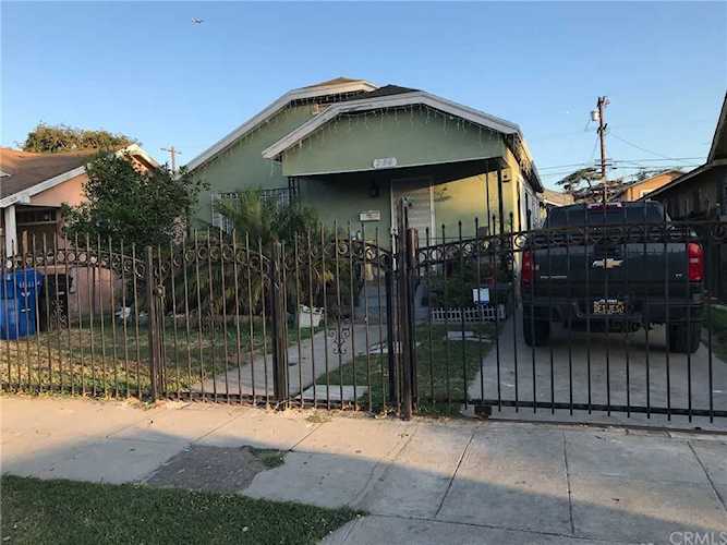 230 E 84th Place Los Angeles, CA 90003