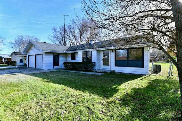 1720 S Irvington Dr Yorktown, IN 47396 | MLS 21827219 Photo 1