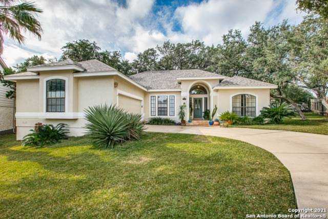 3 Summer Bluff Dr San Antonio, TX 78254