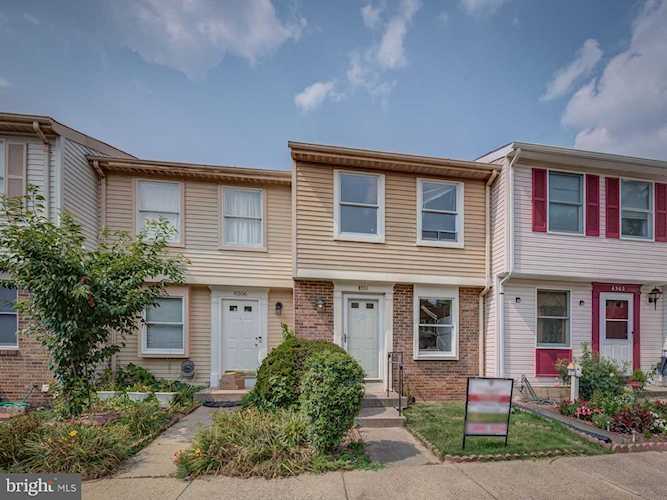8304 Bark Tree Ct Springfield, VA 22153