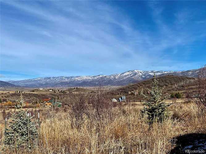 28255 Yellow Jacket Dr Oak Creek, CO 80467