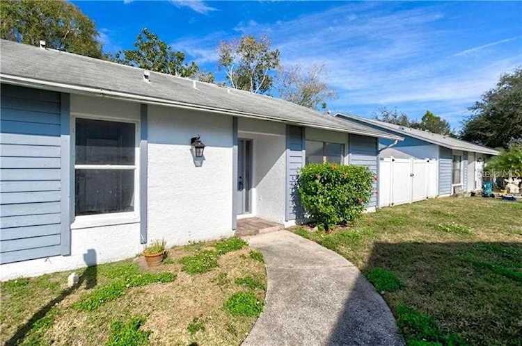 2052 Sheffield Ct Oldsmar, FL 34677