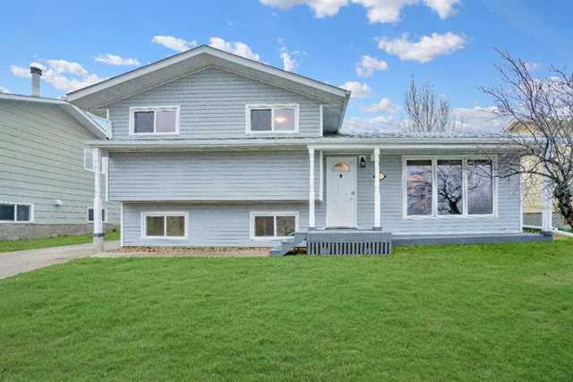 9209 101 Ave Sexsmith, AB T0H 3