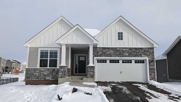 6015 Idsen Avenue S Cottage Grove, MN 55016