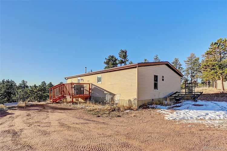 328 Pikes Peak Ln Florissant, CO 80816