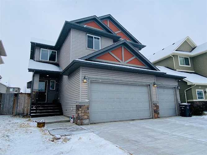 2061 High Country Rise NW High River, AB T1V 0A5