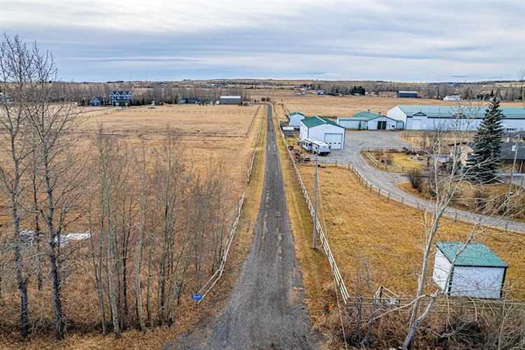 80080 2253 Dr E Rural Foothills County, AB T0L 0X0