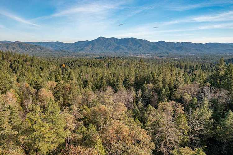 0 W Evans Creek Rd Rogue River, OR 97537