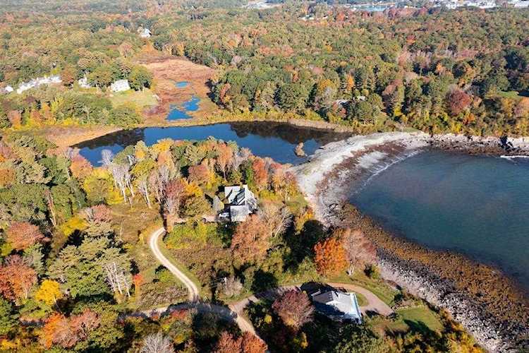 16 & 18 Lock Ln York, ME 03909