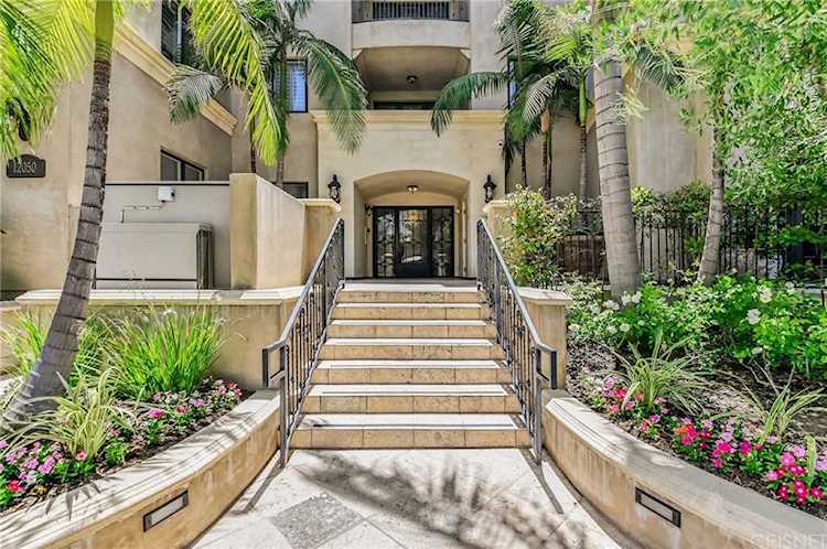 12050 Guerin St #302 Studio City, CA 91604
