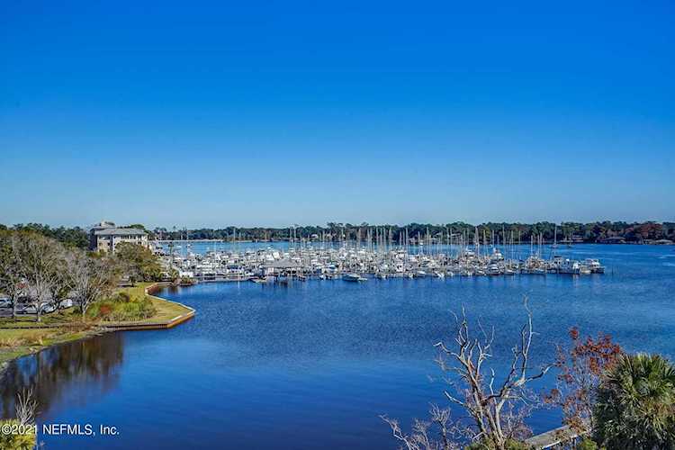 4401 Lakeside Dr Jacksonville, FL 32210