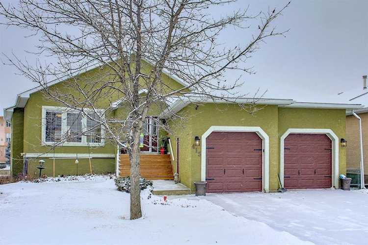 415 Lineham Acres Bay NW High River, AB T1V 1T3