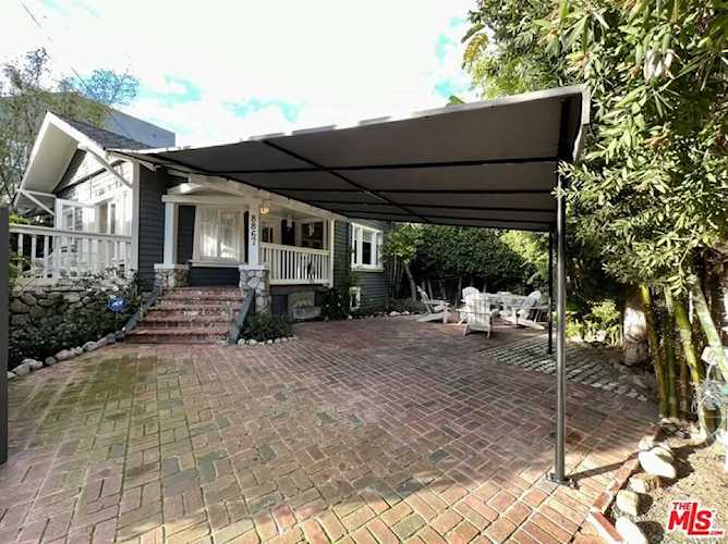 8867 Cynthia St West Hollywood, CA 90069