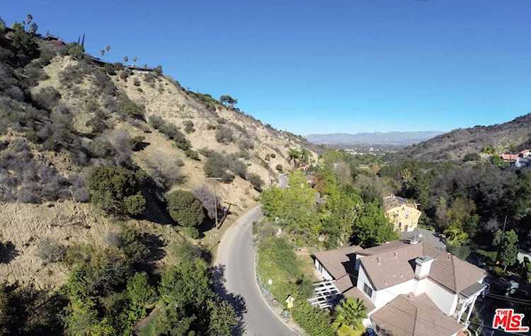 3539 /3547 Camino De La Cumbre Sherman Oaks, CA 91423