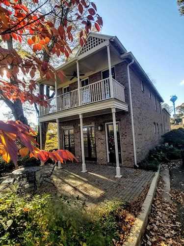 2 214 S. 17th St. Oxford, MS 38655
