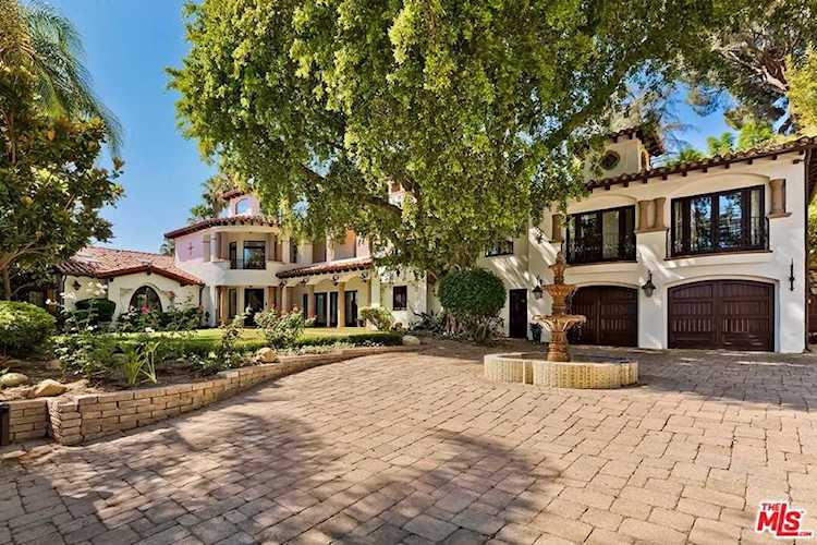 4430 Hayvenhurst Ave Encino, CA 91436