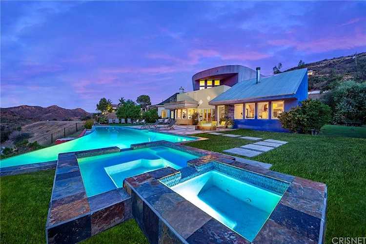 2401 Kanan Rd Agoura Hills, CA 91301