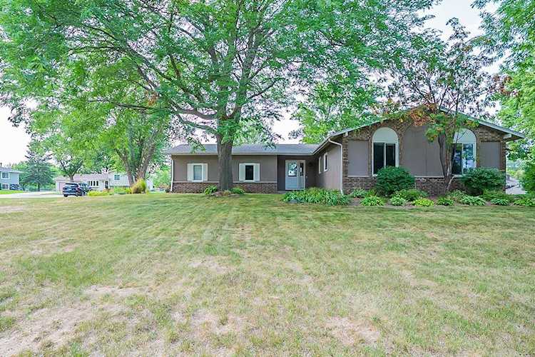 3857 Riverton Circle Eagan, MN 55122