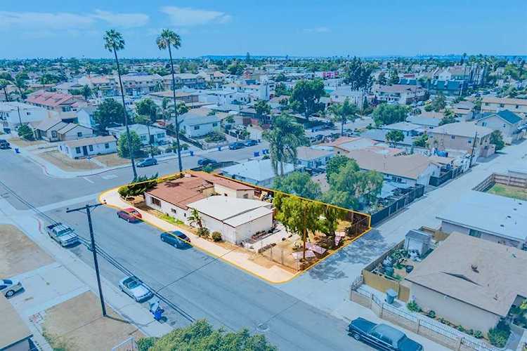 1195 Georgia St Imperial Beach, CA 91932