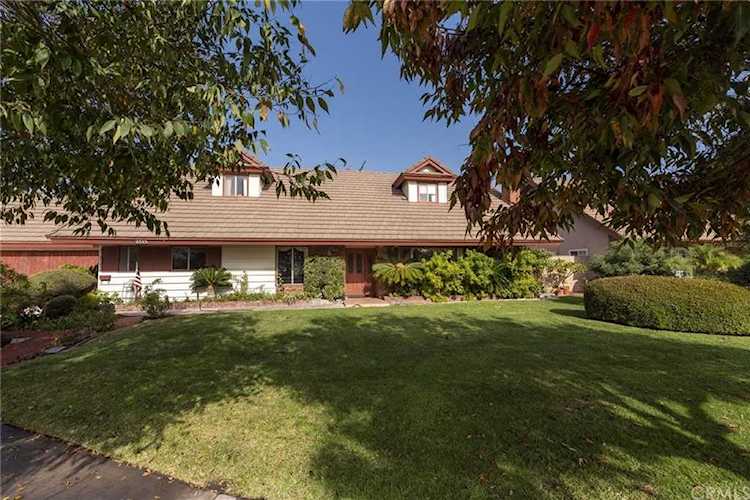 2515 W Beryl Avenue Anaheim, CA 92804