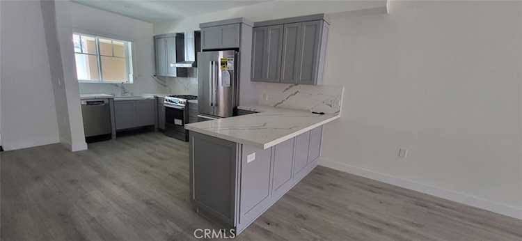 2608 Honolulu Ave #101 Montrose, CA 91020