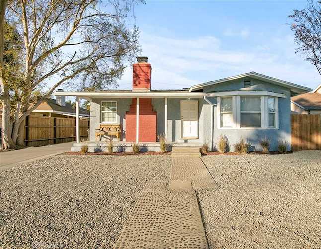 22041 Runnymede St Canoga Park, CA 91303