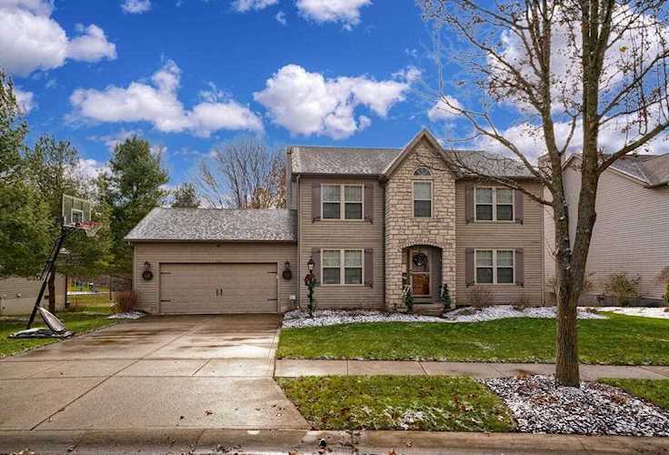 135 Mackenzie Drive Pickerington, OH 43147 | MLS 221046857 Photo 1