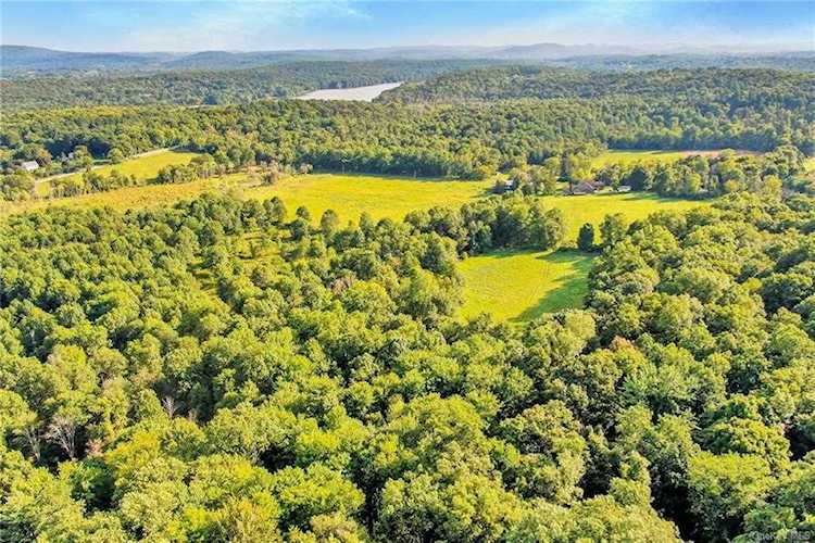 467 Hulsetown Road Campbell Hall, NY 10916