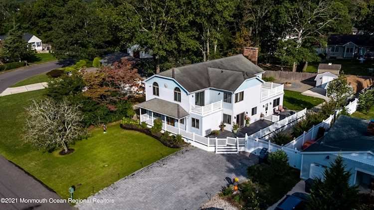 1074 Vessel Ln Manahawkin, NJ 08050 | MLS 22132486 Photo 1