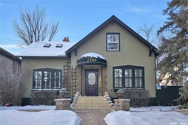 2544 Albert St Regina, SK S4P 2V9