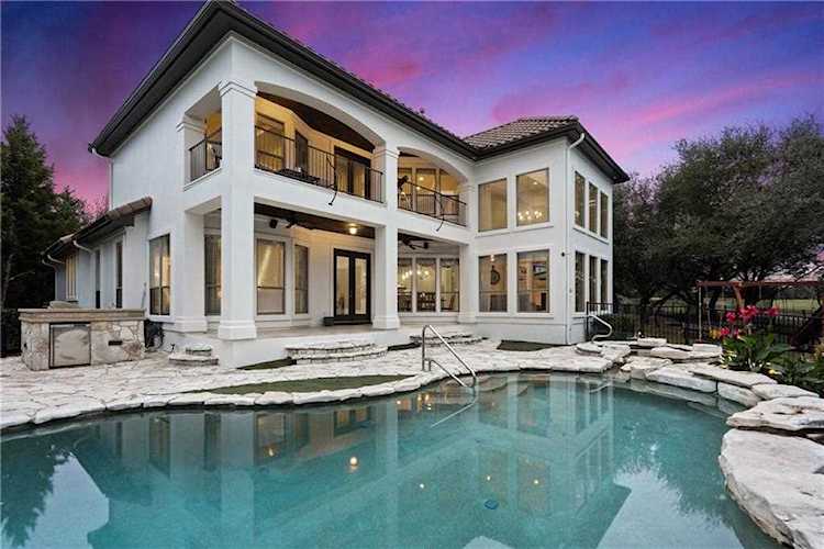 2700 University Club DR Austin, TX 78732
