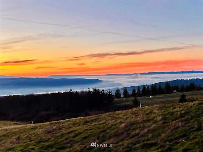 115 Powder Hill Place Kalama, WA 98625
