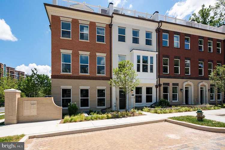 10320 Grosvenor Place Rockville, MD 20852
