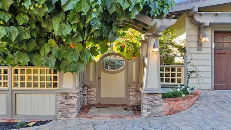 4820 Sunny Acres Lane Del Mar, CA 92014