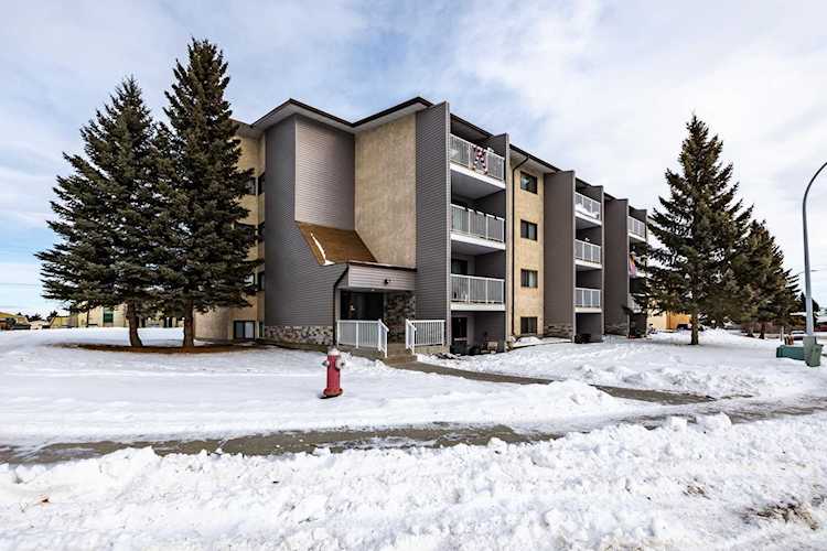 # 301 51 Brown Street Stony Plain, AB T7Z 1P2