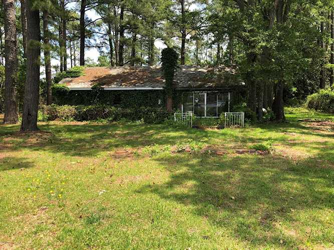 806 Madam Moores Lane New Bern, NC 28562