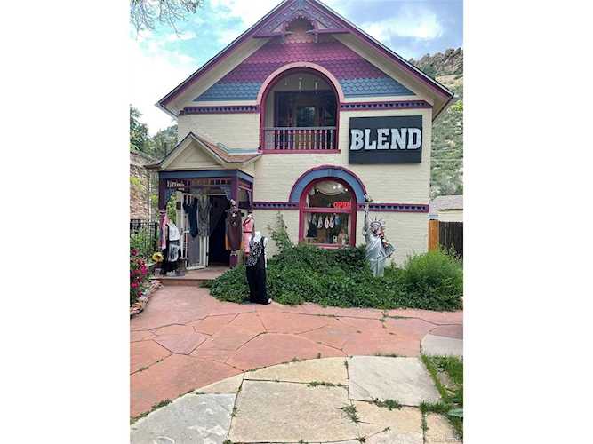 205 Bear Creek Ln Morrison, CO 80465