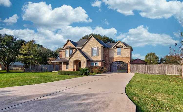 17106 Running Cypress Dr Cypress, TX 77429