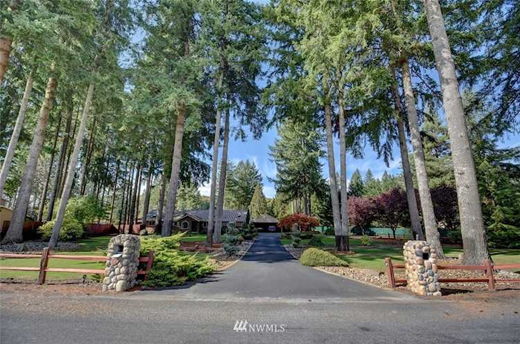 156 Gassman Rd Castle Rock, WA 98611