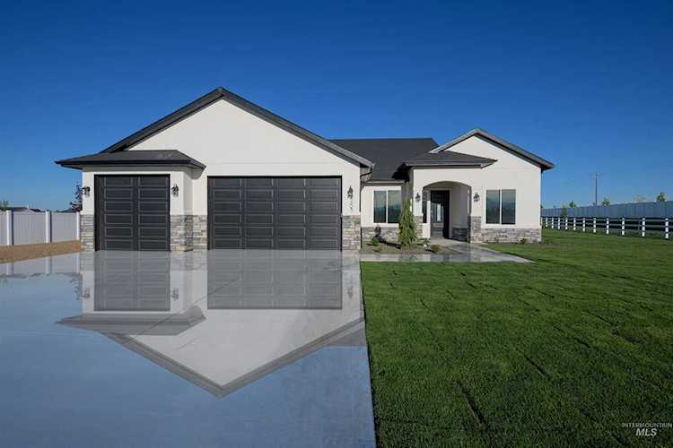 4605 NW Purple Sage Cir Mountain Home, ID 83647