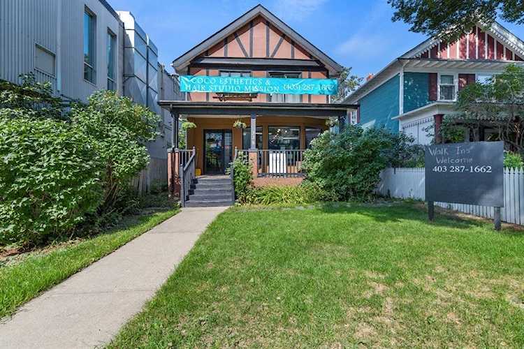 338 24 Ave SW Calgary, AB T2S 0K2