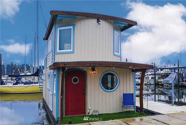 2100 West Bay Dr SW Olympia, WA 98502