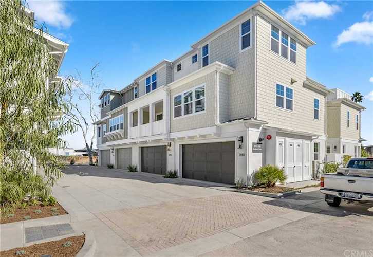 2142 Andover Ln Newport Beach, CA 92660 | MLS NP21268701 Photo 1
