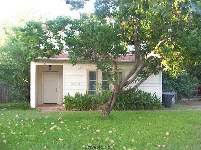 2305 Auburn Ct College Station, TX 77840