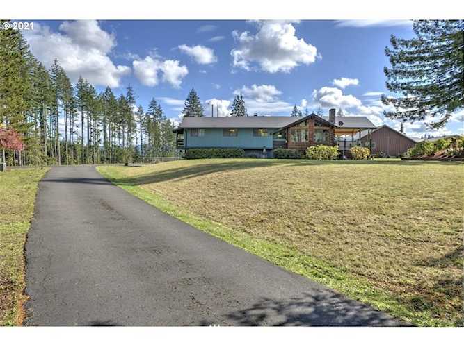 1491 Headquarters Rd Castle Rock, WA 98611