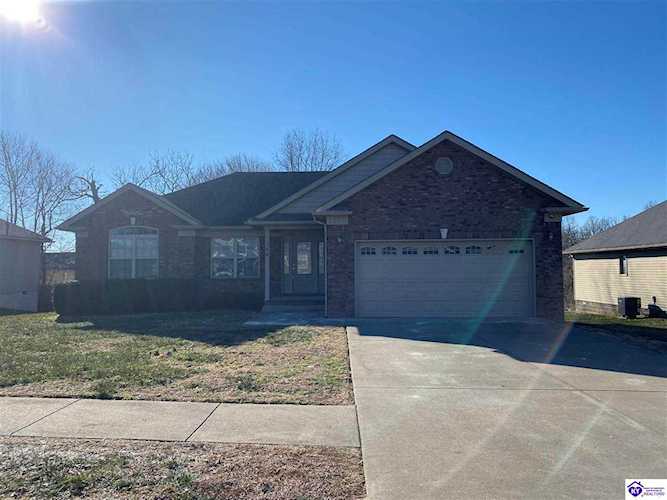 164 Twin Lakes Dr Vine Grove, KY 40175