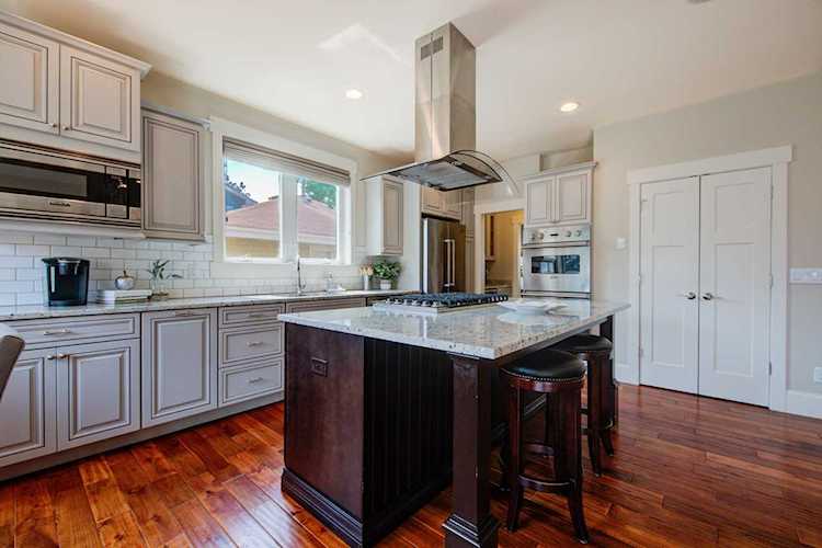 5809 Zenith Avenue S Edina, MN 55410