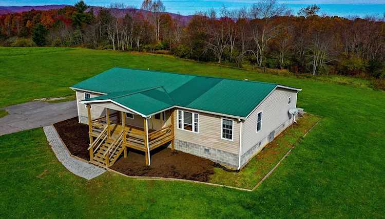 19947 W Midland Trl Crawley, WV 24931
